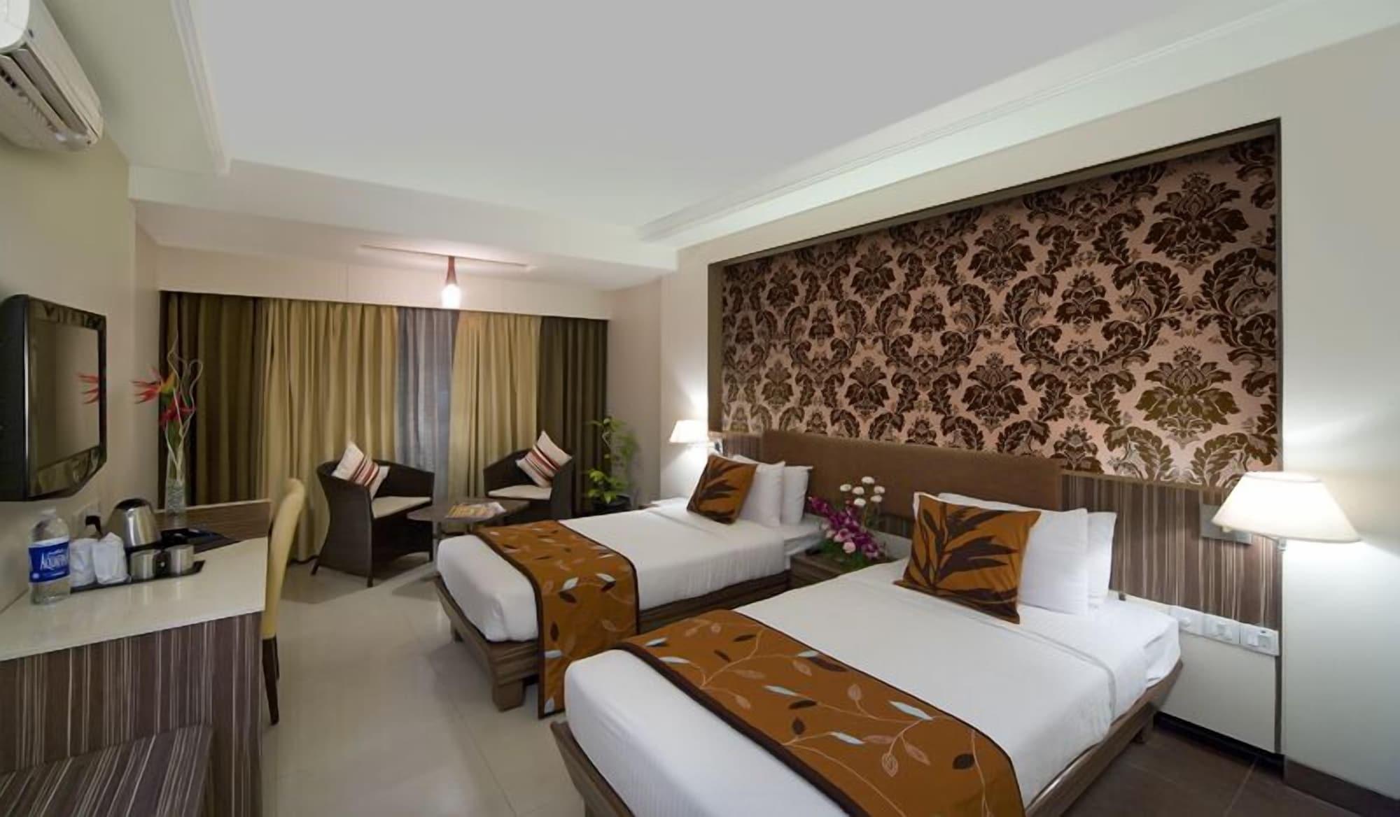 Kapila Business Hotel Púna Kültér fotó