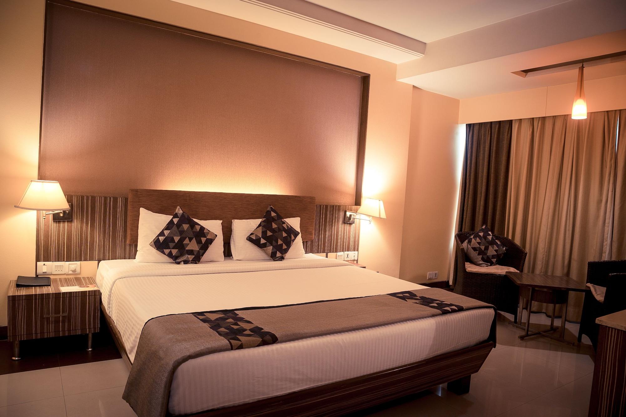 Kapila Business Hotel Púna Kültér fotó