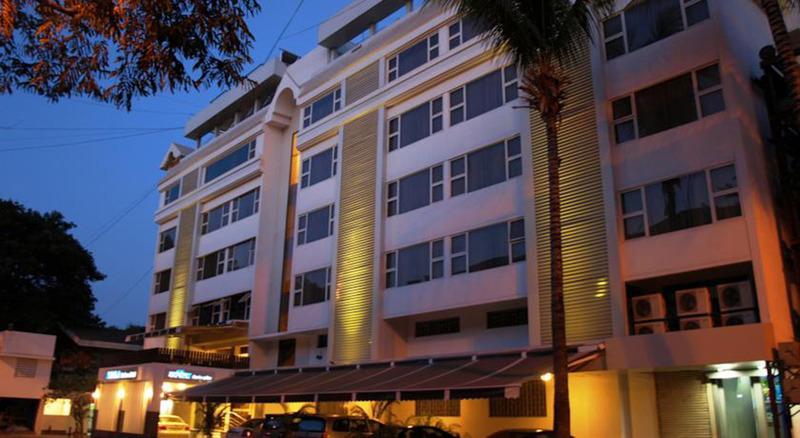 Kapila Business Hotel Púna Kültér fotó