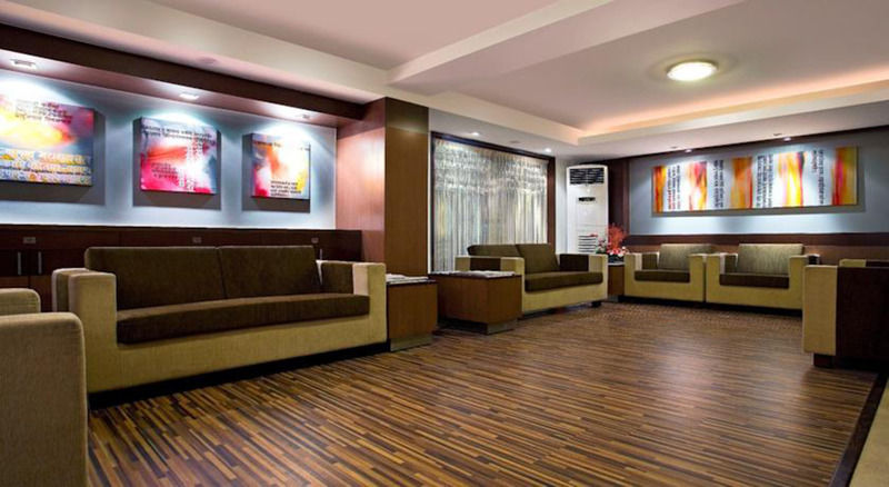 Kapila Business Hotel Púna Kültér fotó