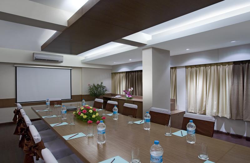 Kapila Business Hotel Púna Kültér fotó