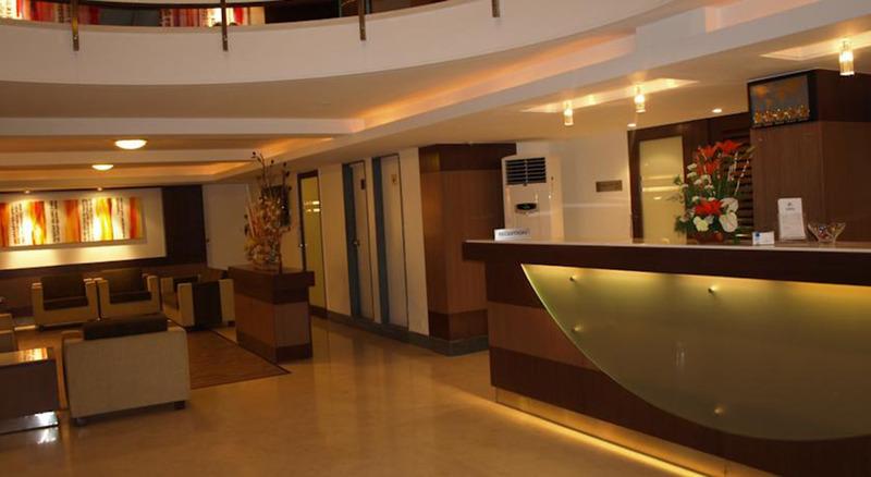 Kapila Business Hotel Púna Kültér fotó