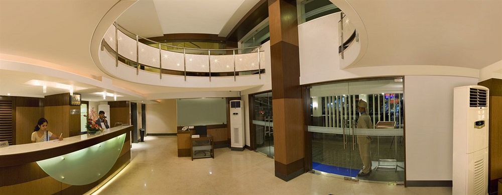 Kapila Business Hotel Púna Kültér fotó
