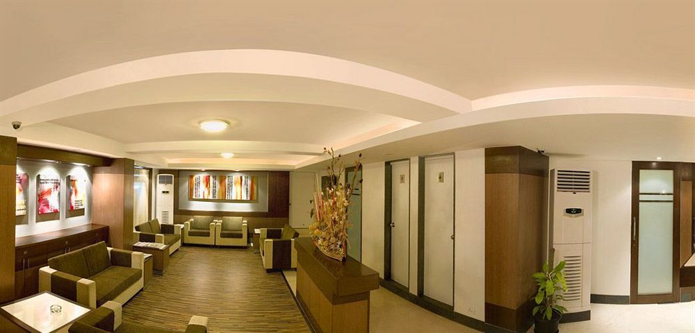 Kapila Business Hotel Púna Kültér fotó