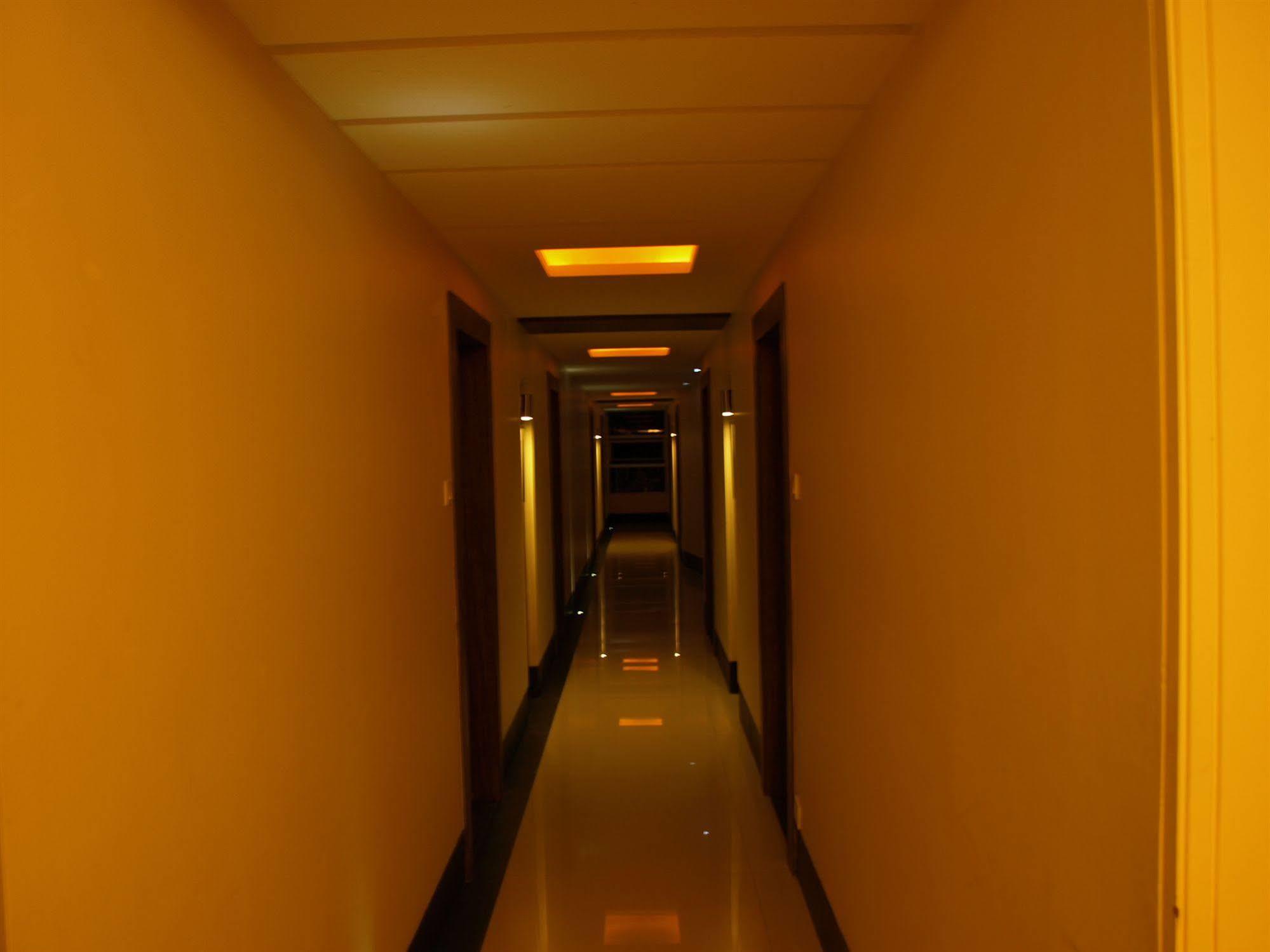 Kapila Business Hotel Púna Kültér fotó
