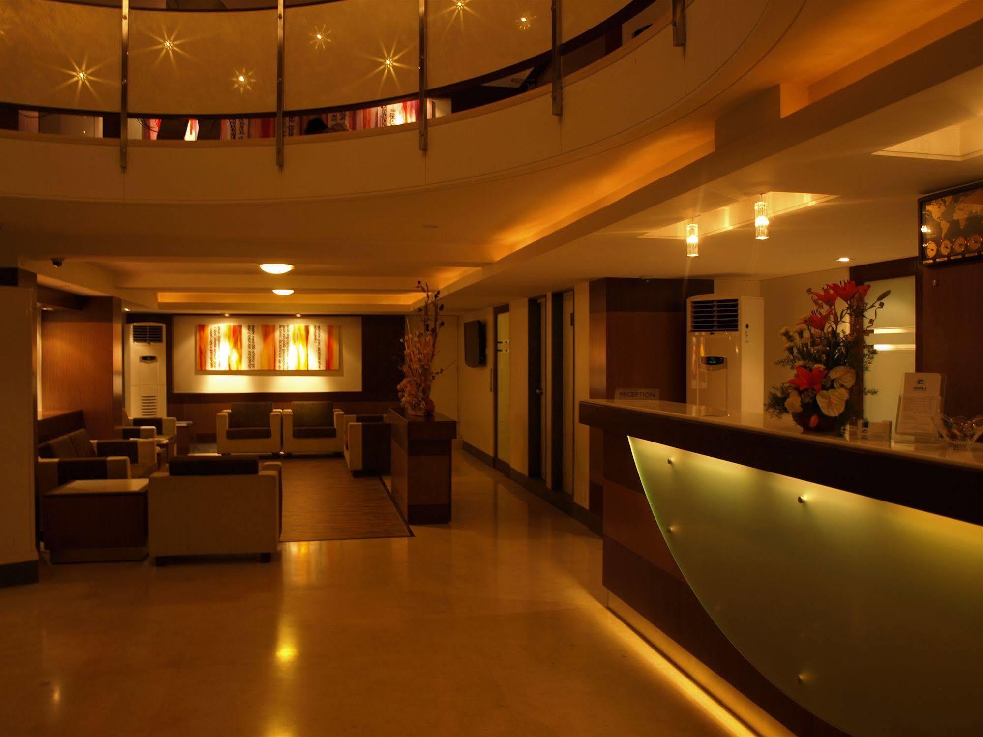 Kapila Business Hotel Púna Kültér fotó